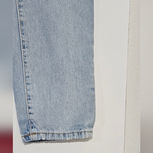 BDG Urban Outfitters Mom High-Rise Denim Jeans Distressed Cutout High-Waisted 27 - Picture 11 of 14